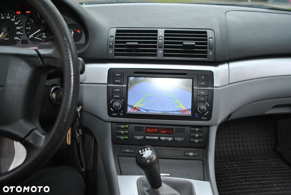 BMW Seria 3 320i - 9