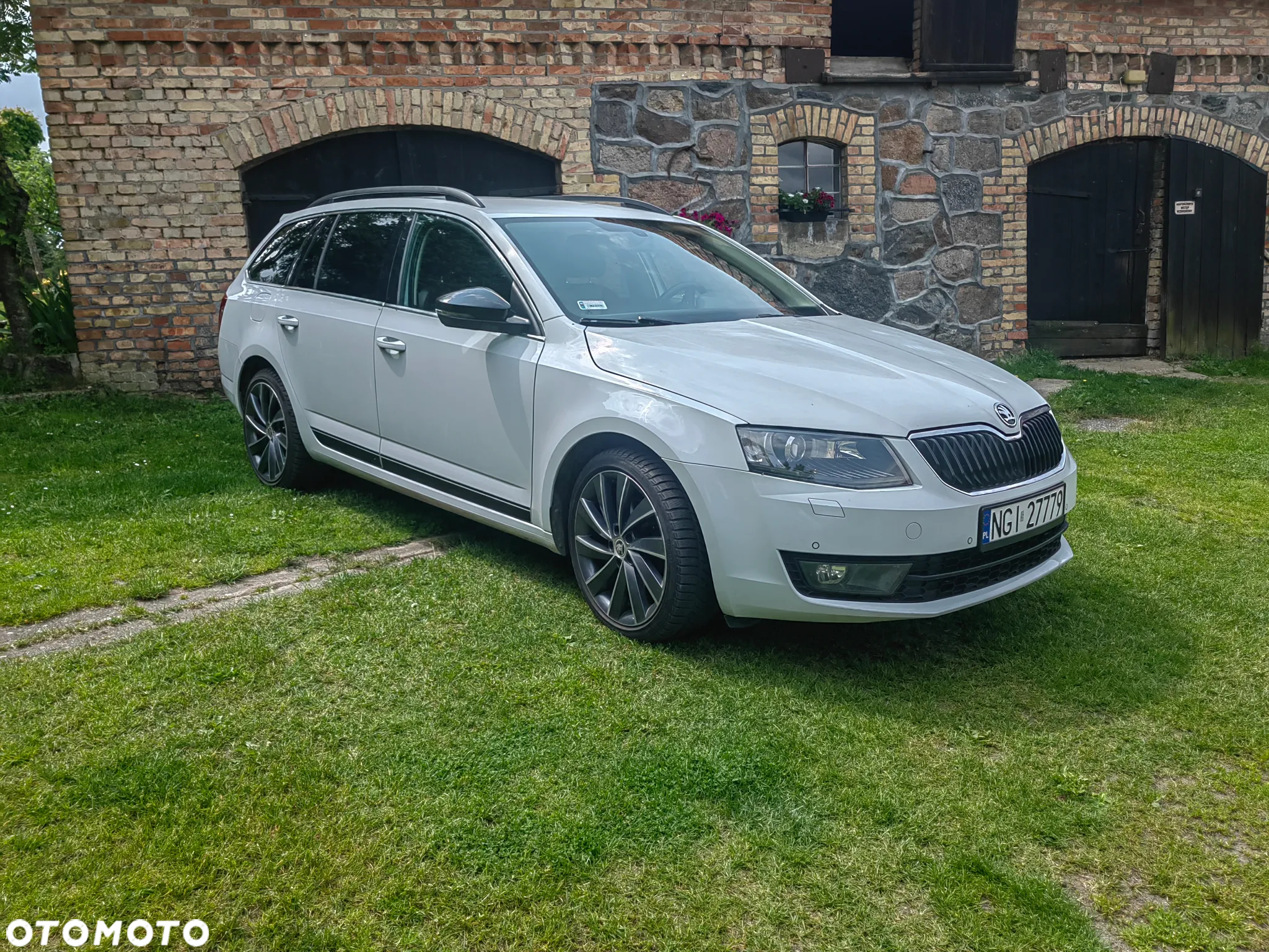 Skoda Octavia 2.0 TDI 4x4 L&K DSG - 2