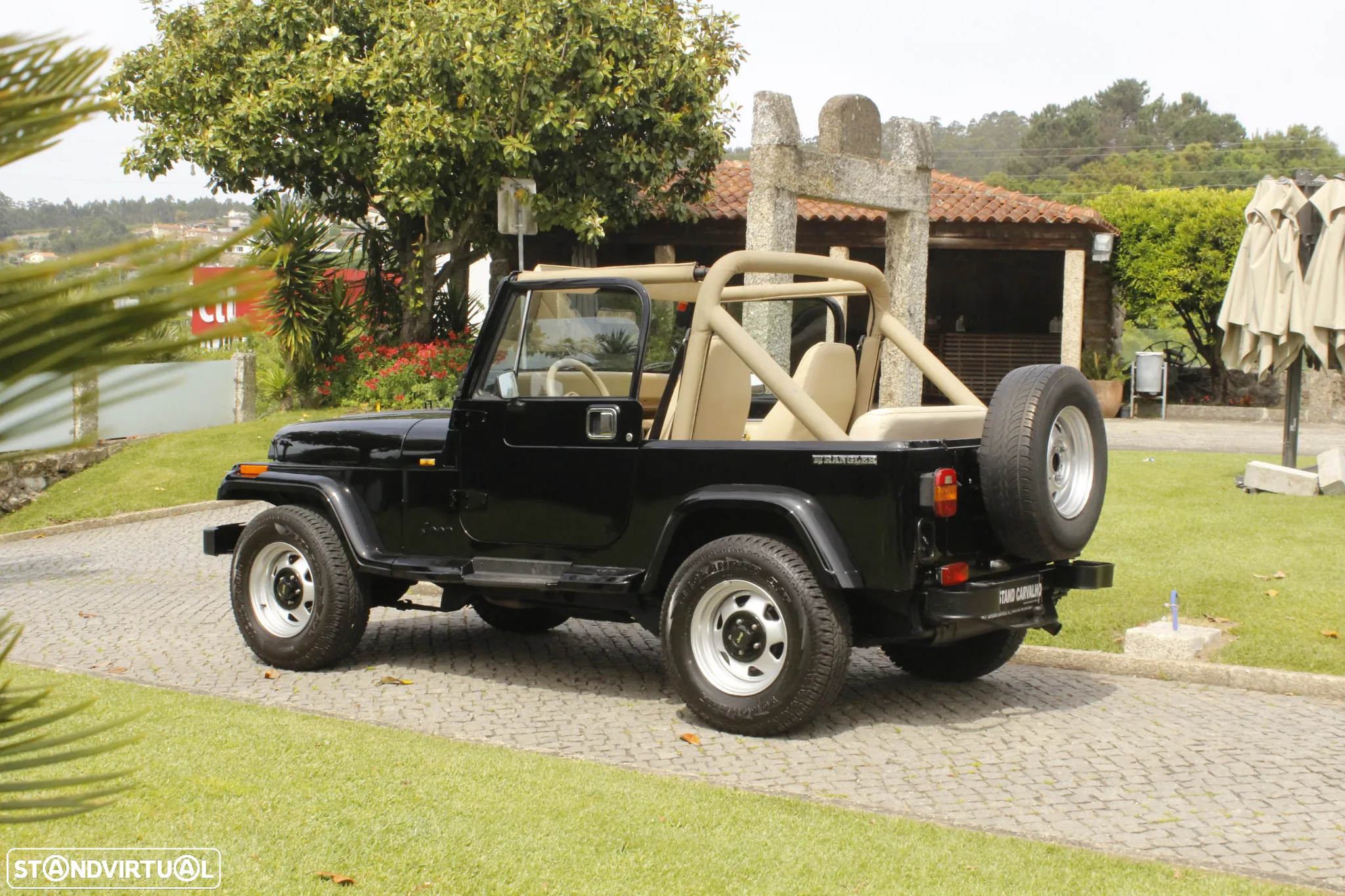 Jeep Wrangler - 32