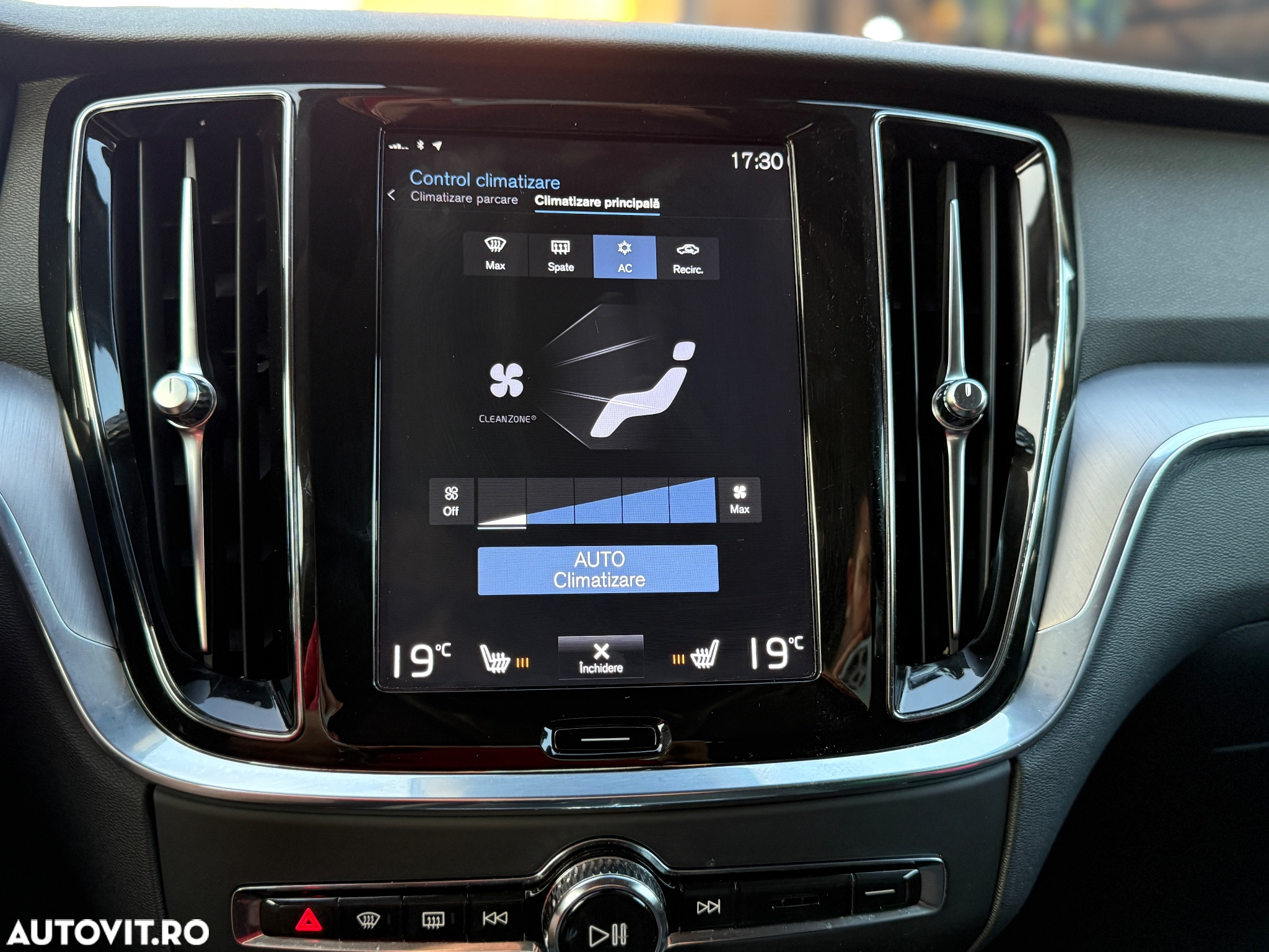Volvo V60 D3 Momentum - 16
