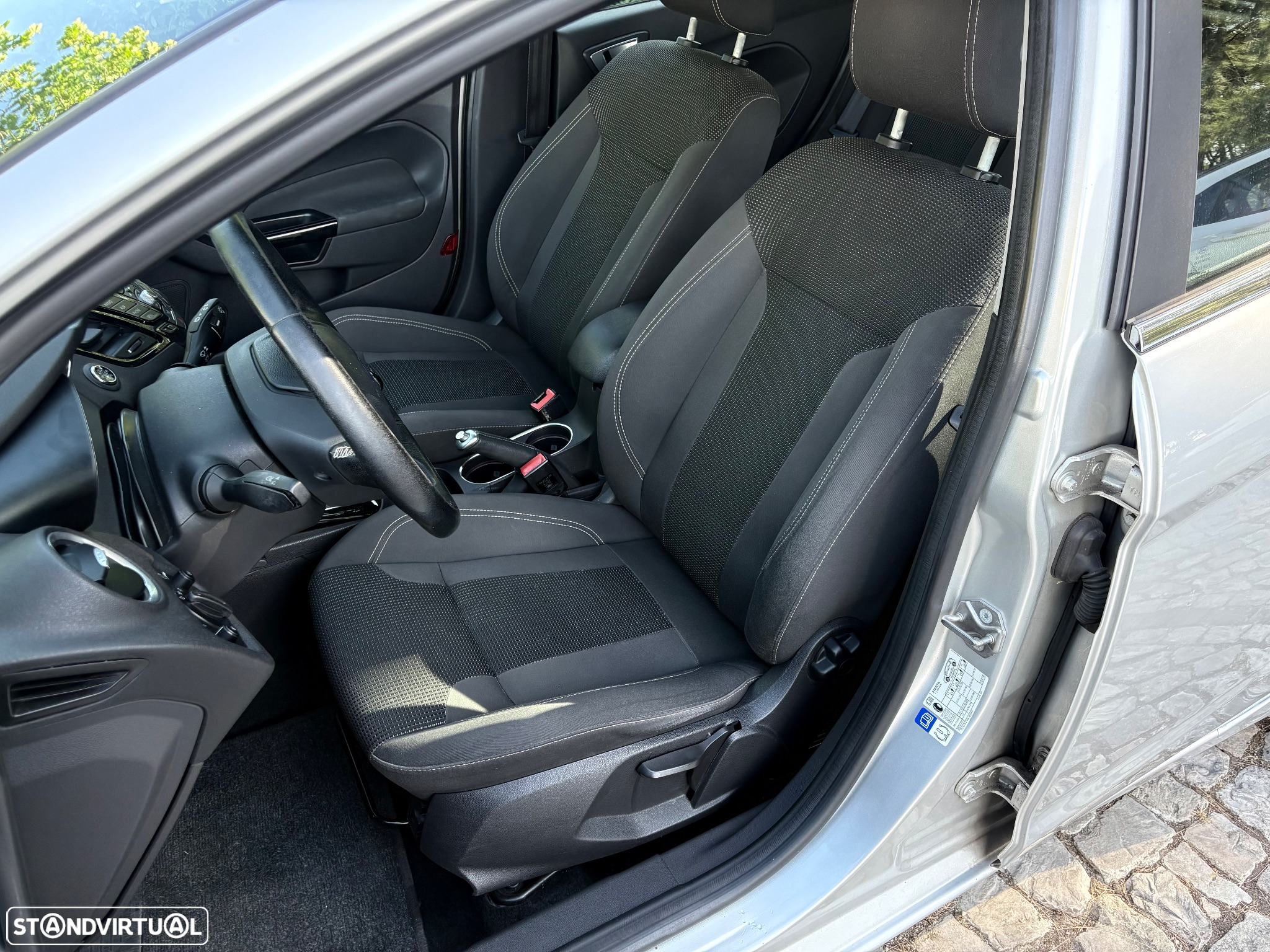 Ford Fiesta - 15