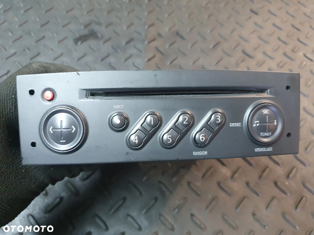 RADIO ODTWARZACZ CD FABRYCZNE RENAULT MEGANE II 8200367486 - 1