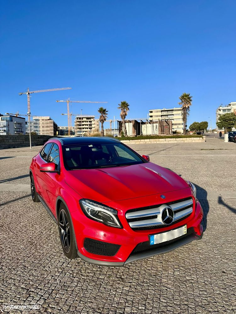 Mercedes-Benz GLA 220 d AMG Line 4-Matic - 4