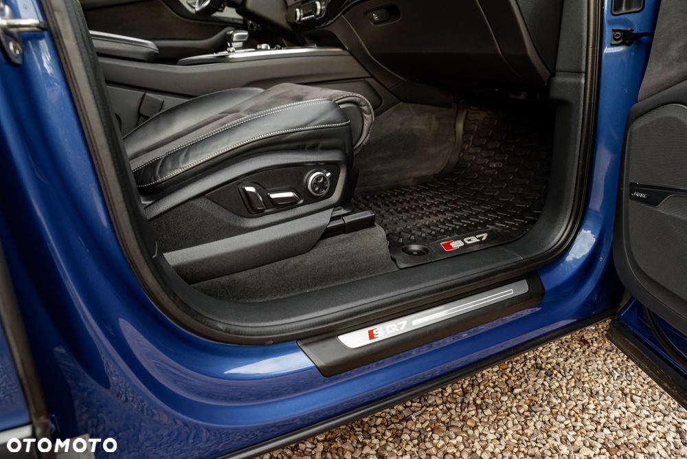 Audi SQ7 4.0 TDI Quattro Tiptronic - 25