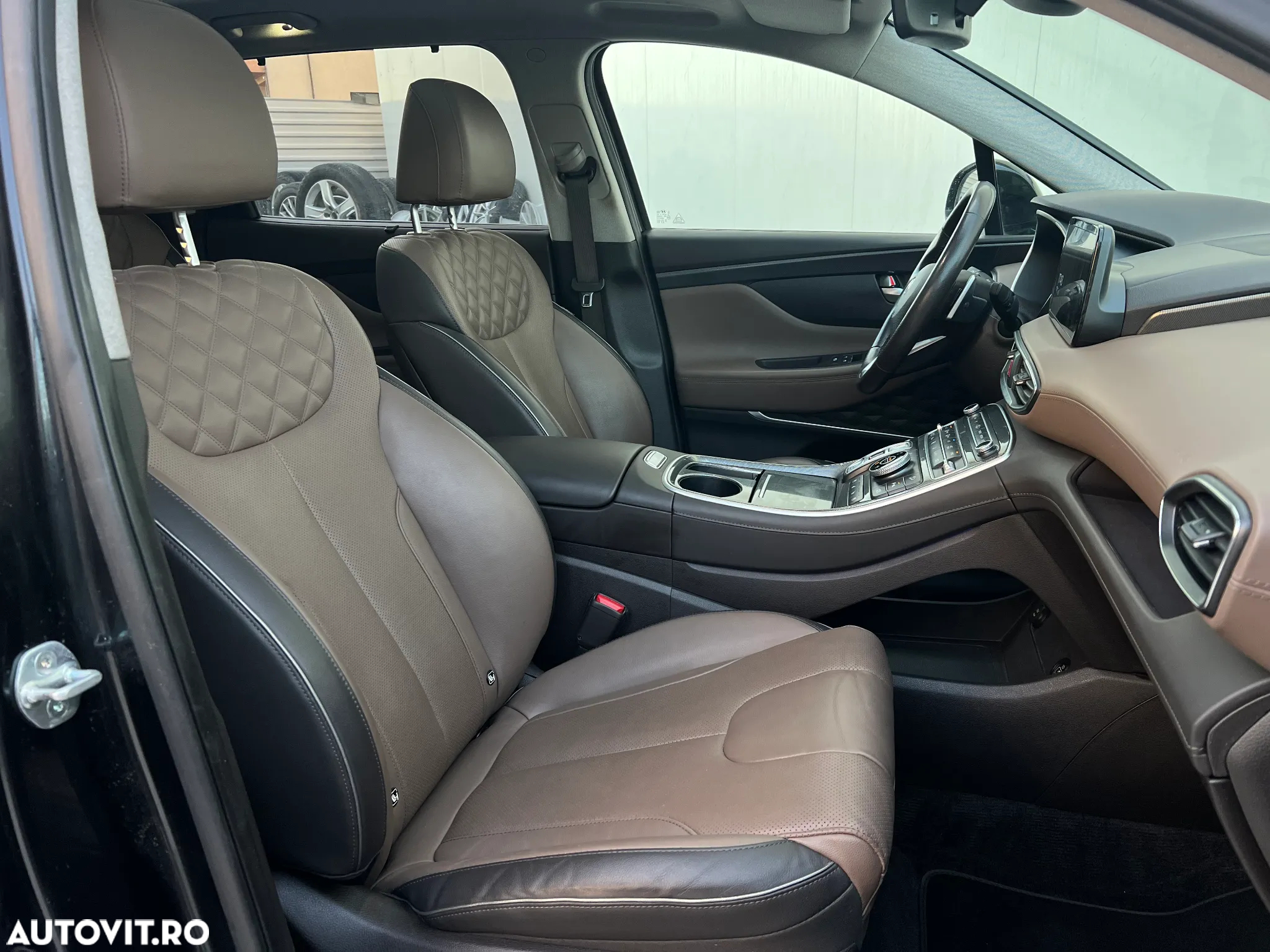 Hyundai Santa Fe Plug-in Hybrid 1.6 l 265 CP 4WD 6AT Luxury - 9