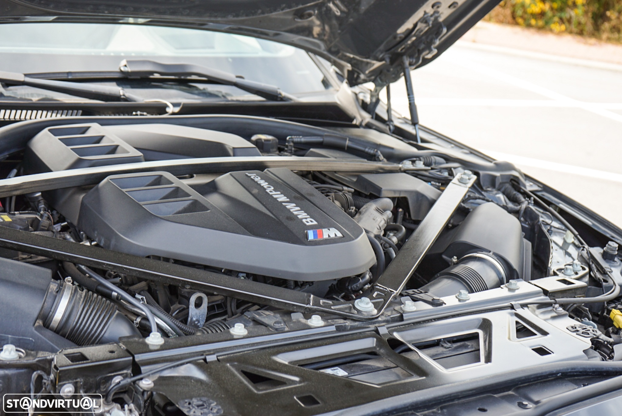 BMW M4 Competition M xDrive - 33