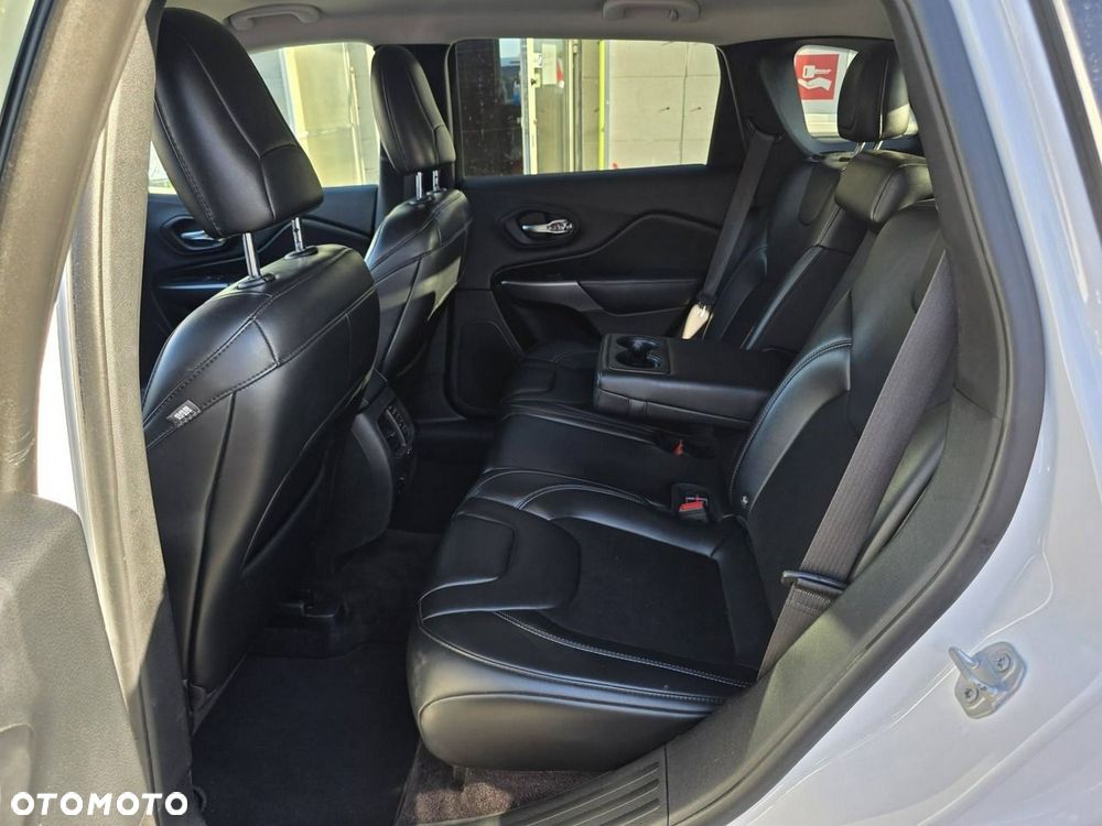 Jeep Cherokee 2.0 GME Active Drive I Limited - 32