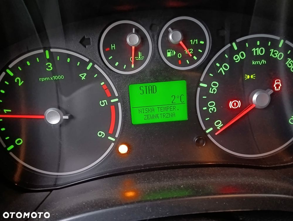 Ford Transit Connect - 10