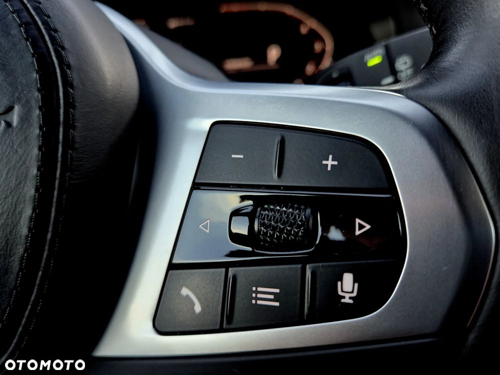 BMW Seria 5 ver-530e-xdrive-phev-m-sport - 17