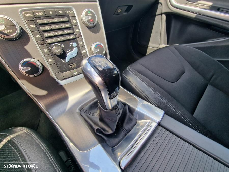 Volvo V60 2.0 D3 Kinetic - 7
