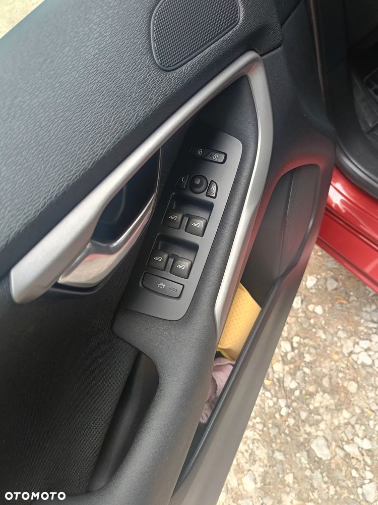 Volvo V40 D2 Drive-E Kinetic - 10