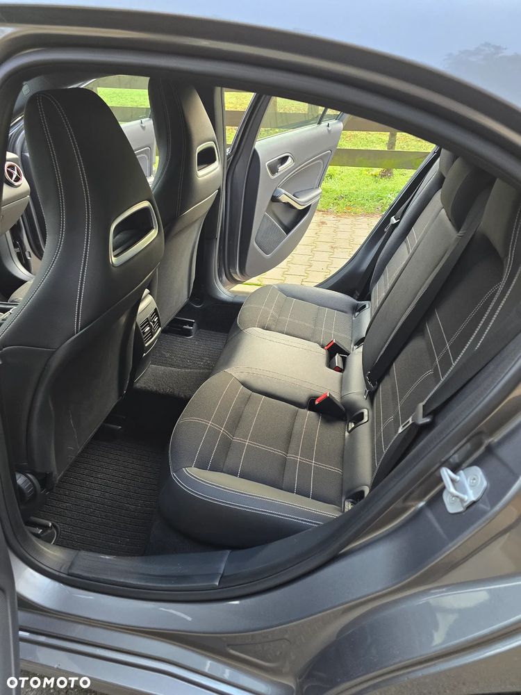 Mercedes-Benz Klasa A 180 CDI AMG Line - 23