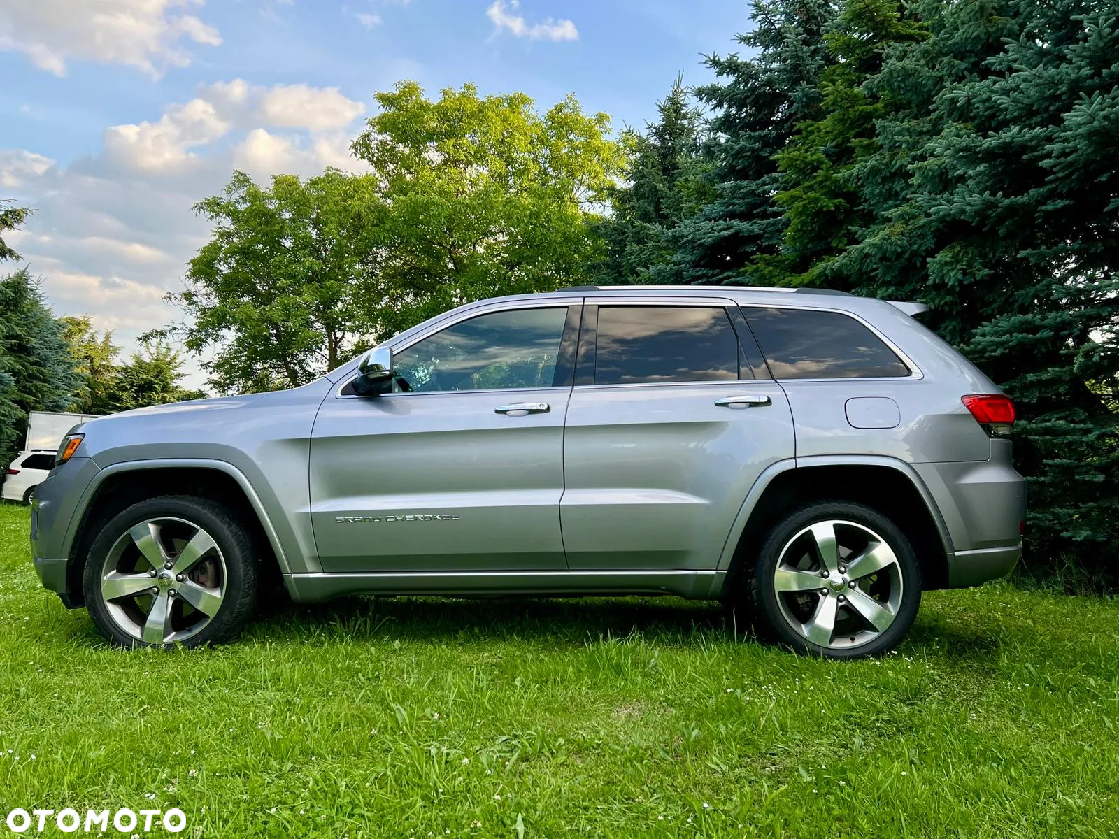 Jeep Grand Cherokee 5.7 V8 HEMI 4WD Automatik Overland - 35