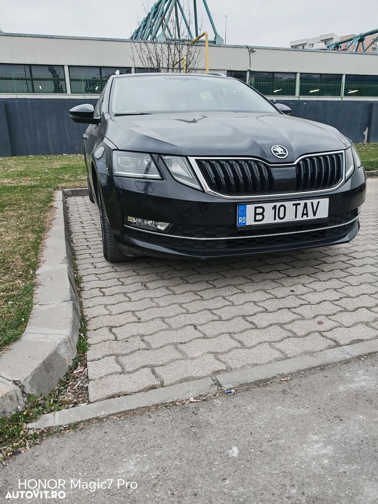 Skoda Octavia 1.6 TDI DSG Ambition - 10