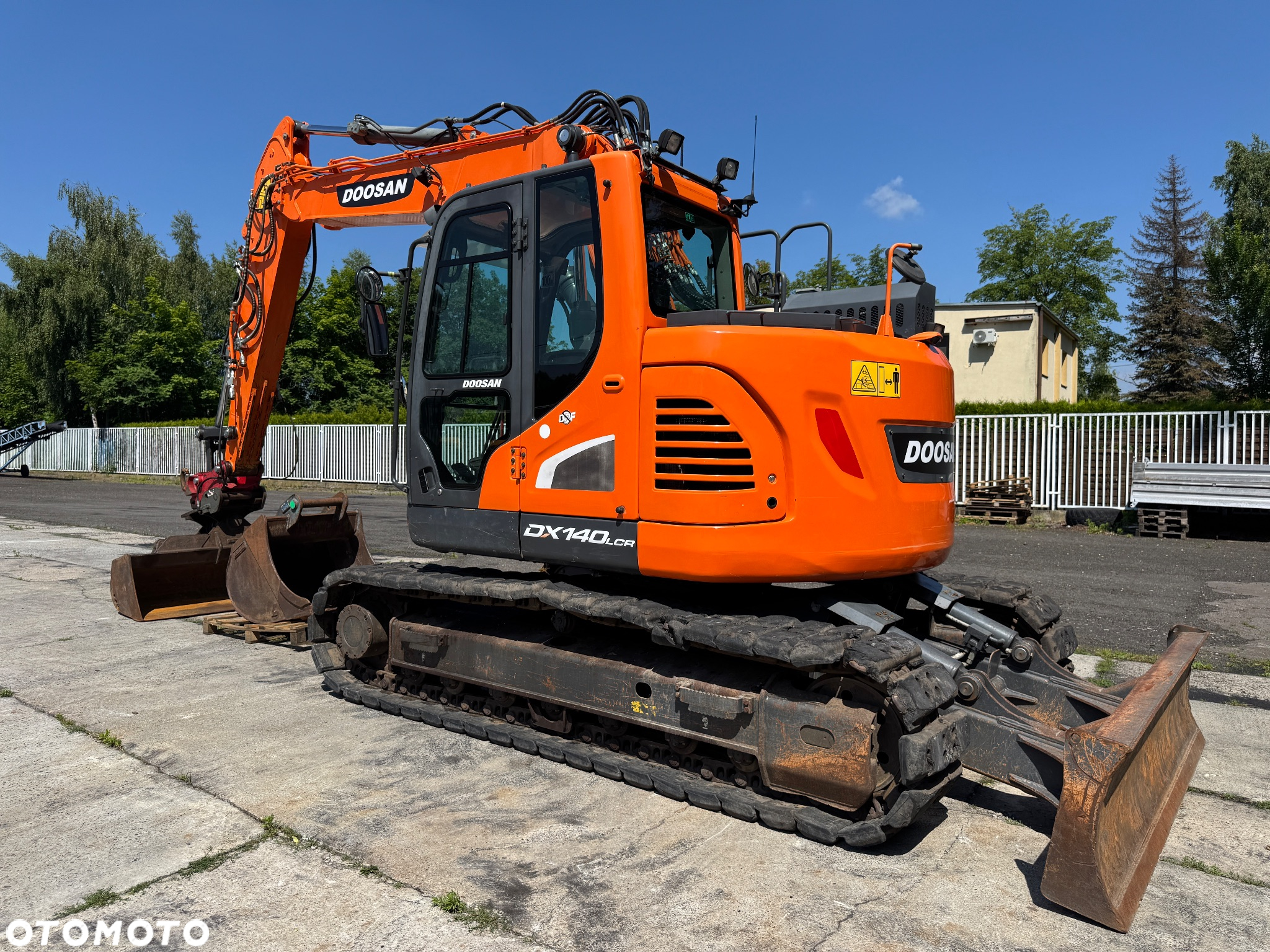 Doosan Koparka Gąsienicowa DX140 LCR-5 - 2