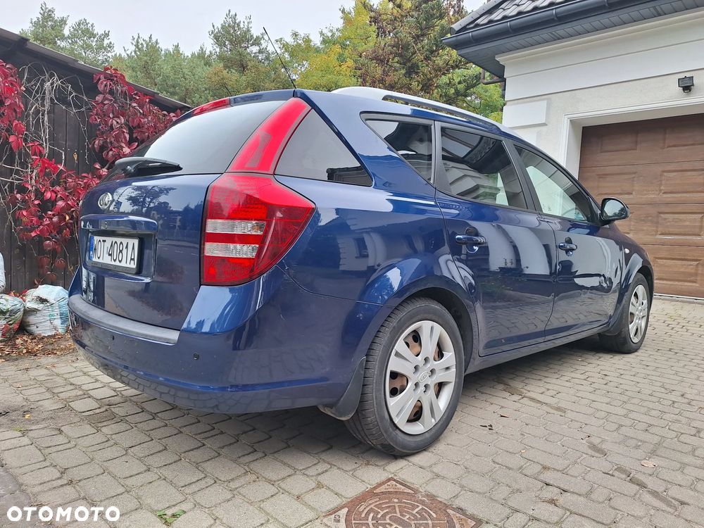 Kia Ceed 1.6 Comfort + - 6