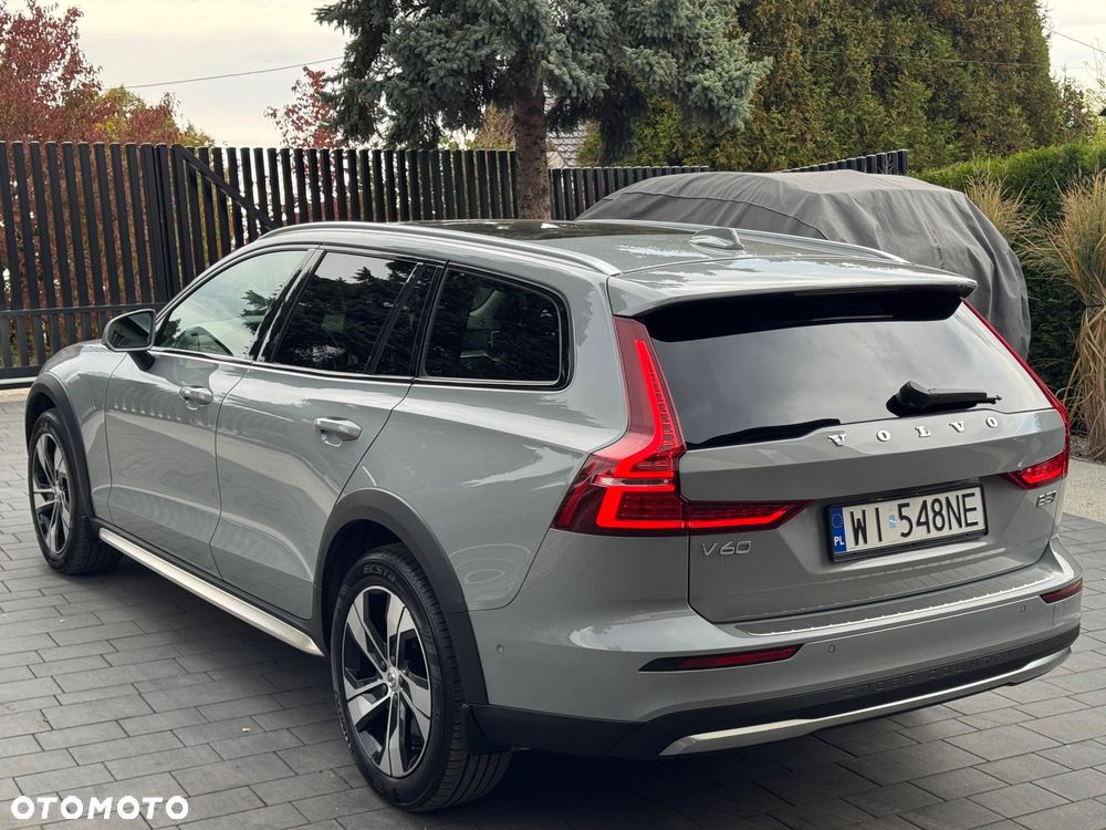 Volvo V60 Cross Country Plus B5 B AWD - 7