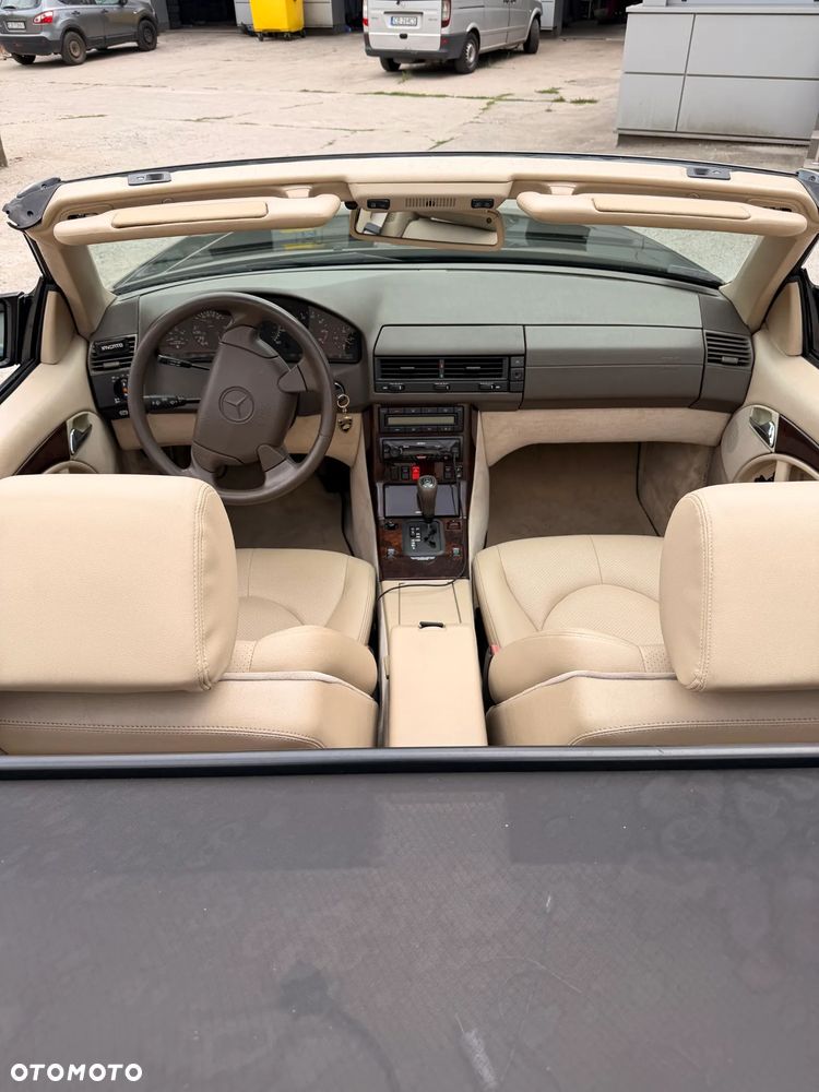 Mercedes-Benz SL - 17