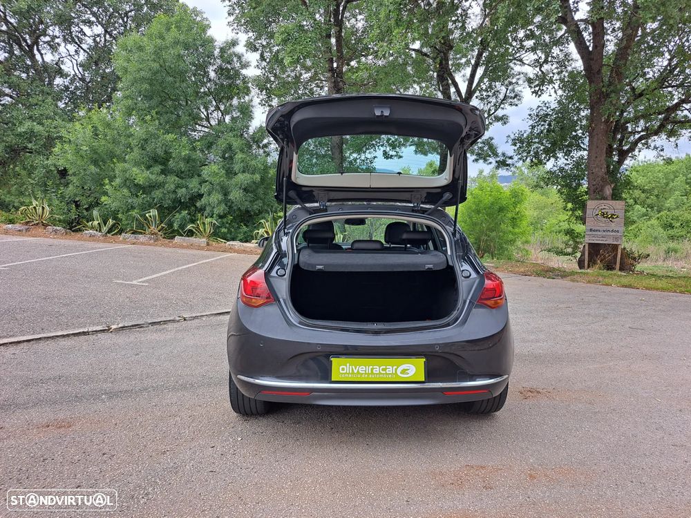 Opel Astra 1.6 CDTI Executive S/S J18 - 24