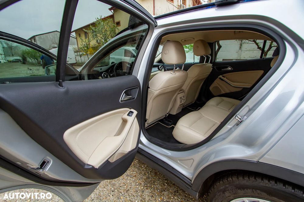 Mercedes-Benz GLA 220 4MATIC - 14