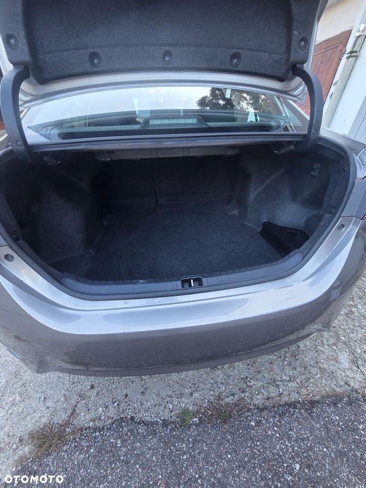 Toyota Corolla 1.6 Premium EU6 - 11