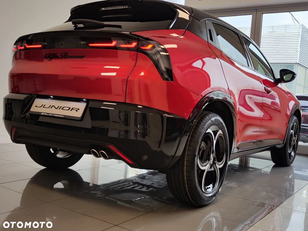 Alfa Romeo Junior 1.2 mHEV Ibrida Speciale eDCT - 10