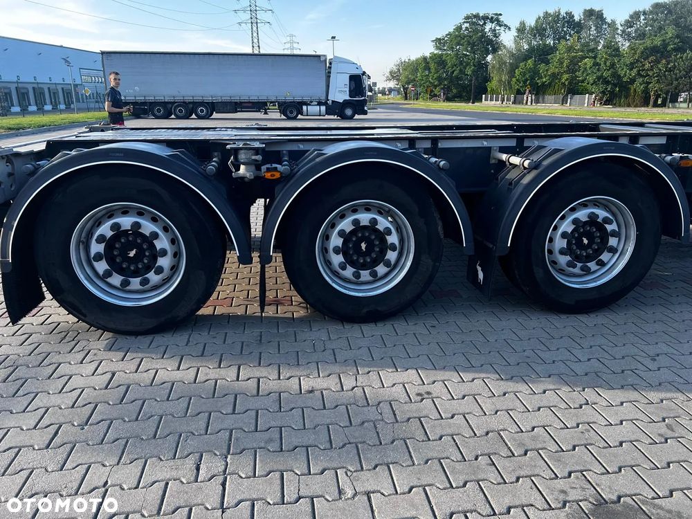 Schmitz Cargobull Podkontenerowa SCB - 4
