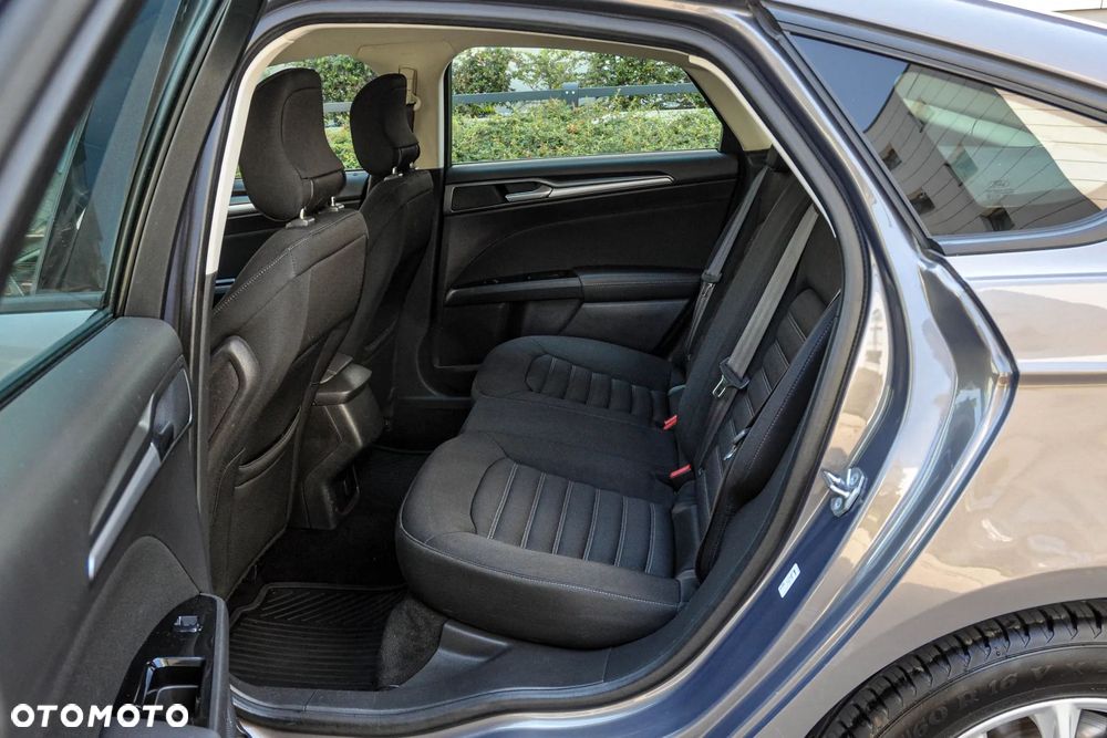 Ford Mondeo - 8