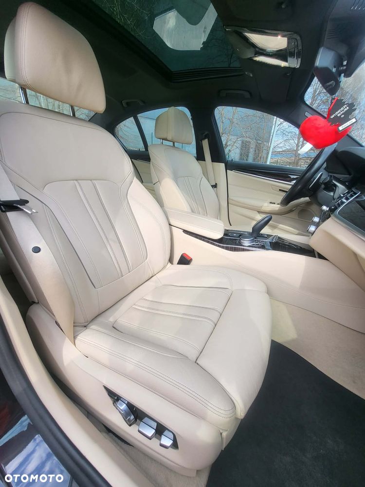 BMW Seria 5 530e iPerformance xDrive - 26