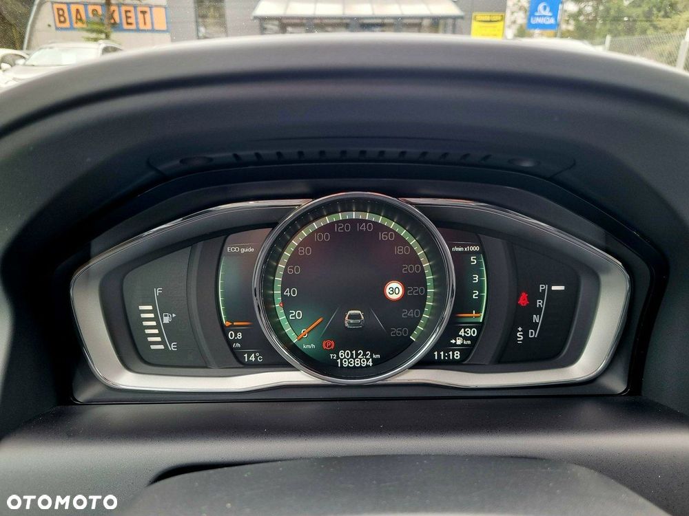 Volvo XC 60 D4 Geartronic Summum - 19