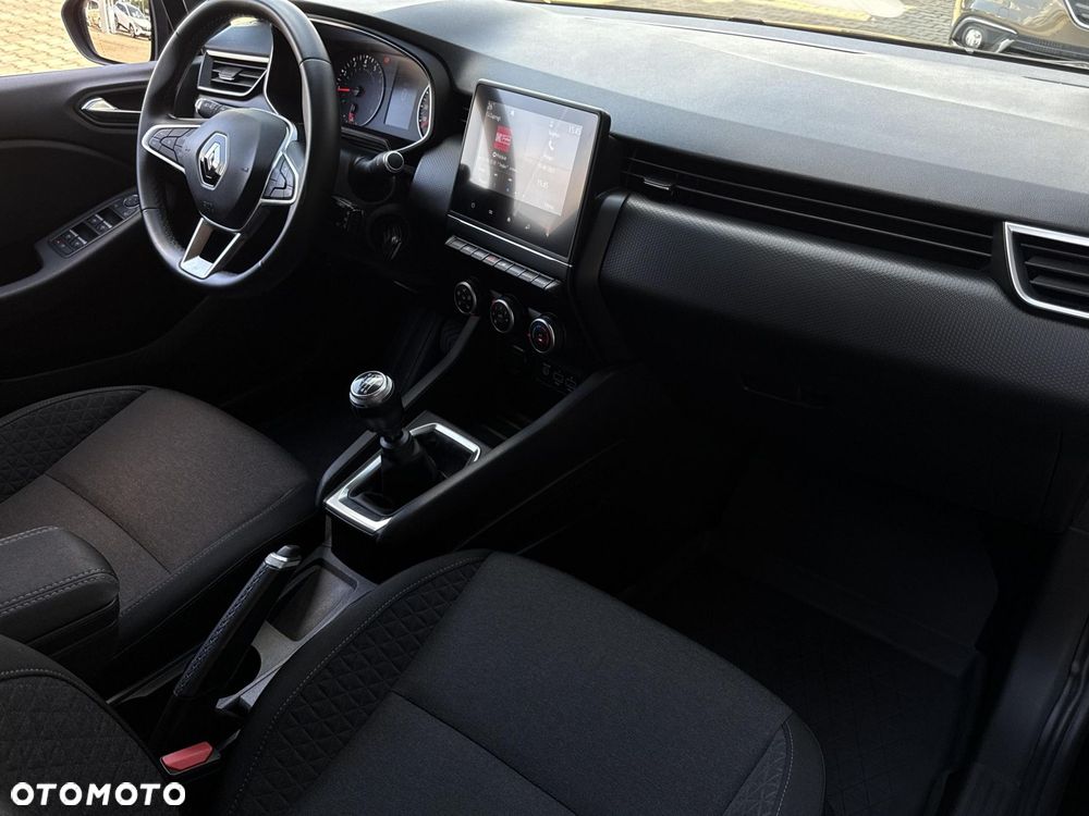 Renault Clio - 10