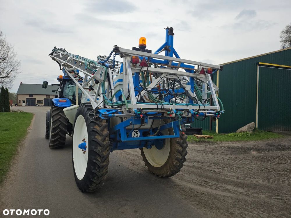 Blanchard KUHN GRAND LARGE 27 - 3