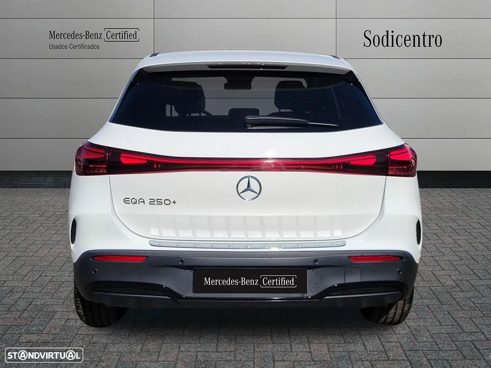 Mercedes-Benz EQA 250+ AMG Line - 8