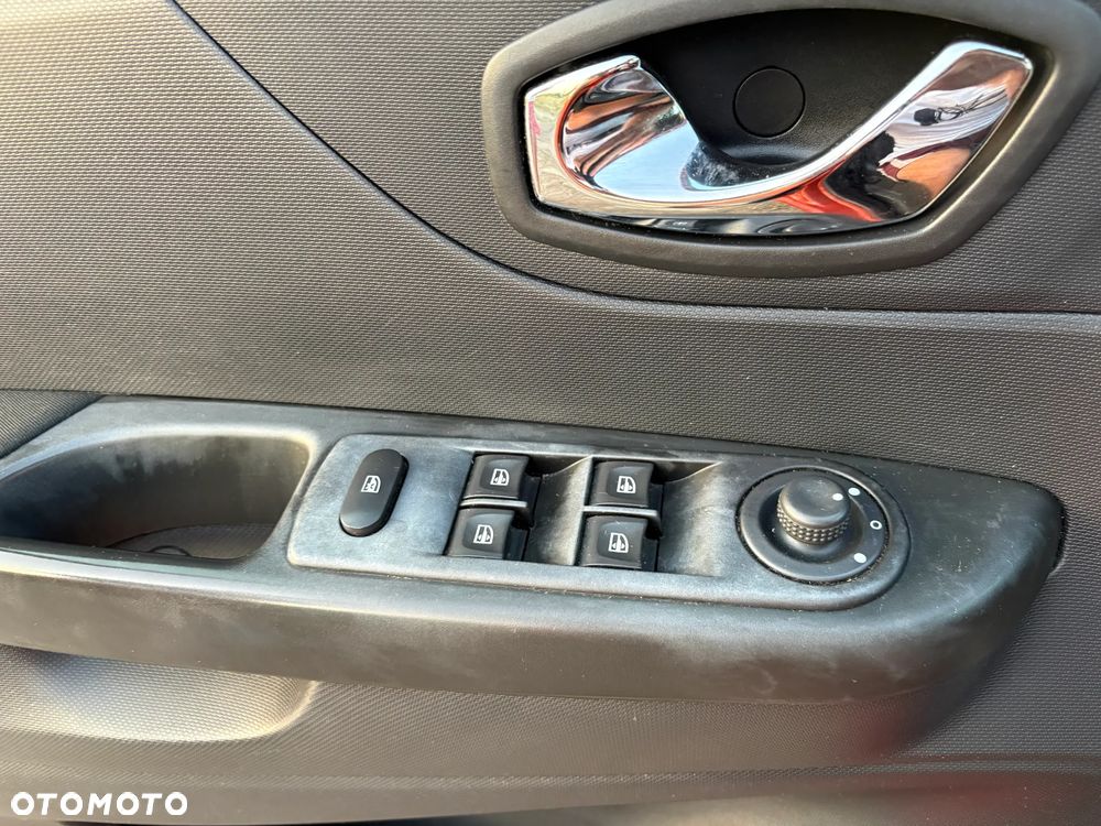 Renault Captur 0.9 Energy TCe Zen - 12