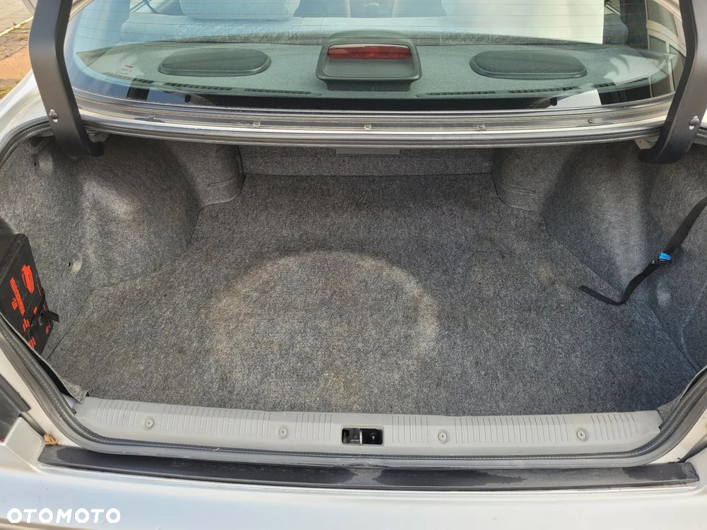 Nissan Maxima - 16