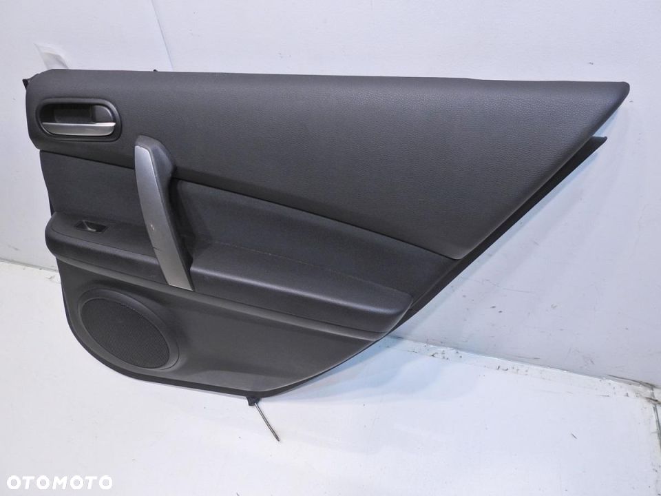 TAPICERKA DRZWI PRAWY TYŁ MAZDA 6 GH HB - 2