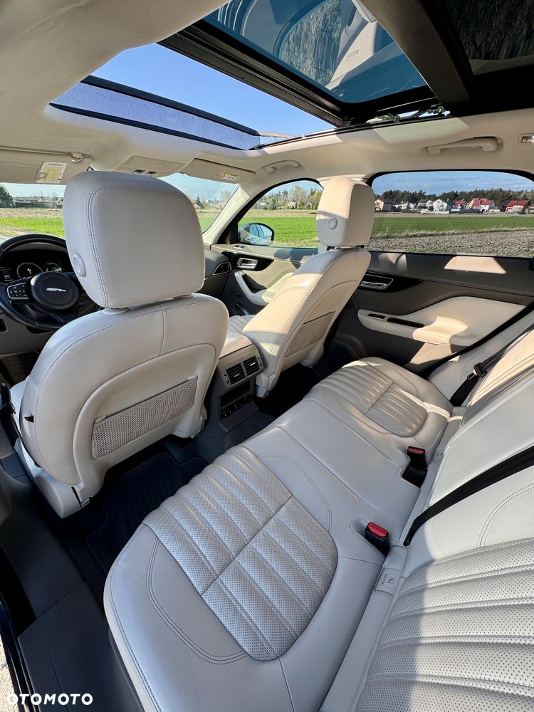 Jaguar F-Pace 20d AWD Pure - 35