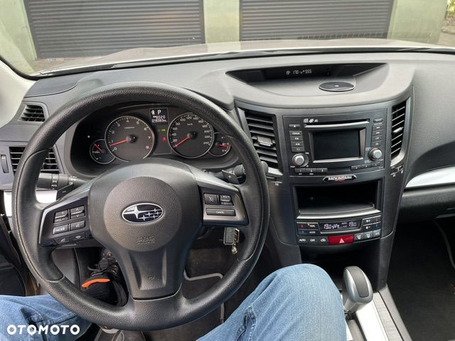 Subaru Legacy - 11