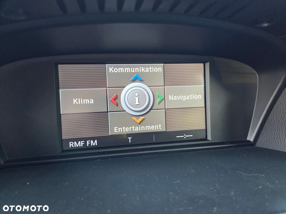BMW Seria 5 520d Edition Lifestyle - 34