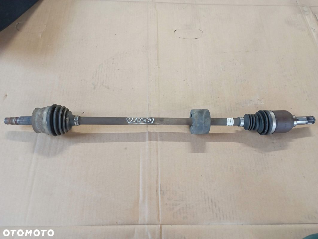 FIAT PANDA III 3 1.2 8V PÓŁOŚ PRAWA MANUAL 00519022770 - 1
