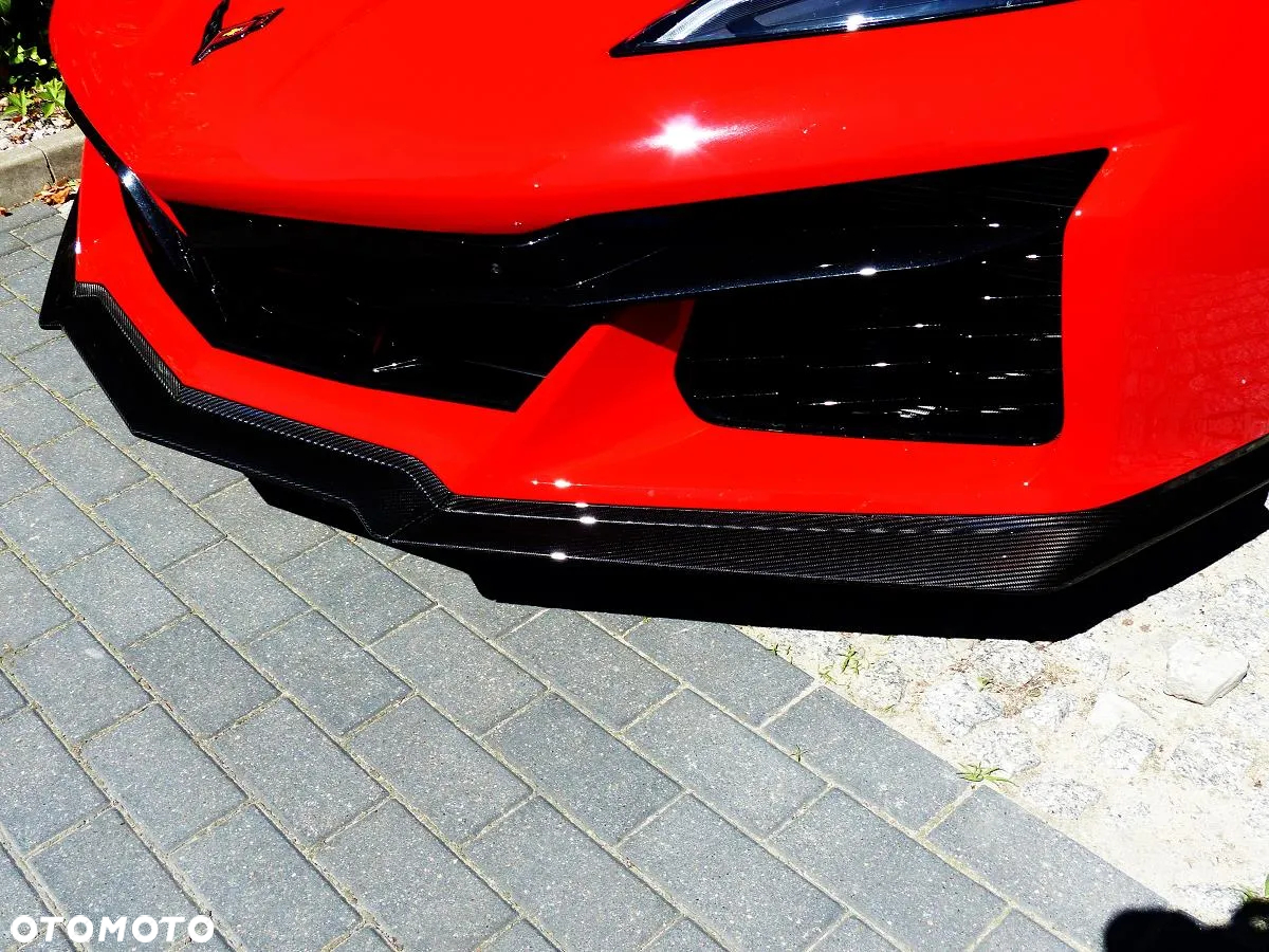 Chevrolet Corvette - 21