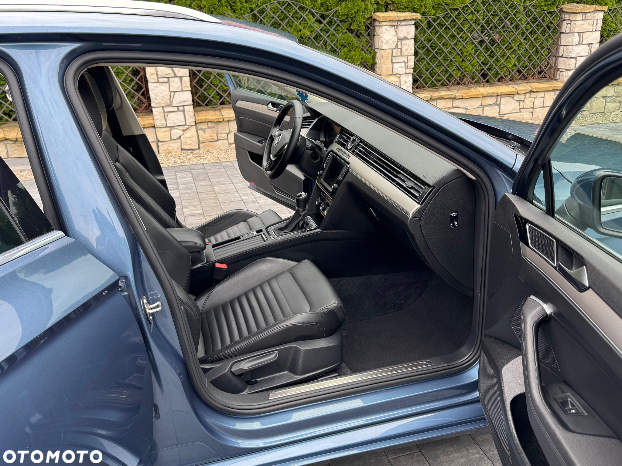 Volkswagen Passat Variant 2.0 TDI SCR Highline - 14