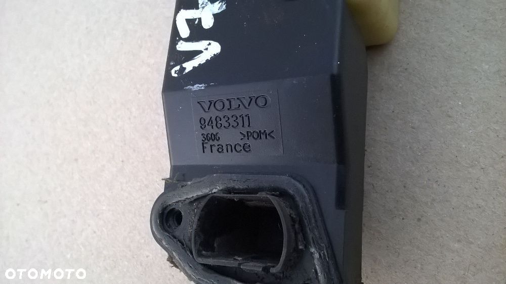 VOLVO V70 XC70 S80 silownik klapki wlewu paliwa 9483_311 - 2