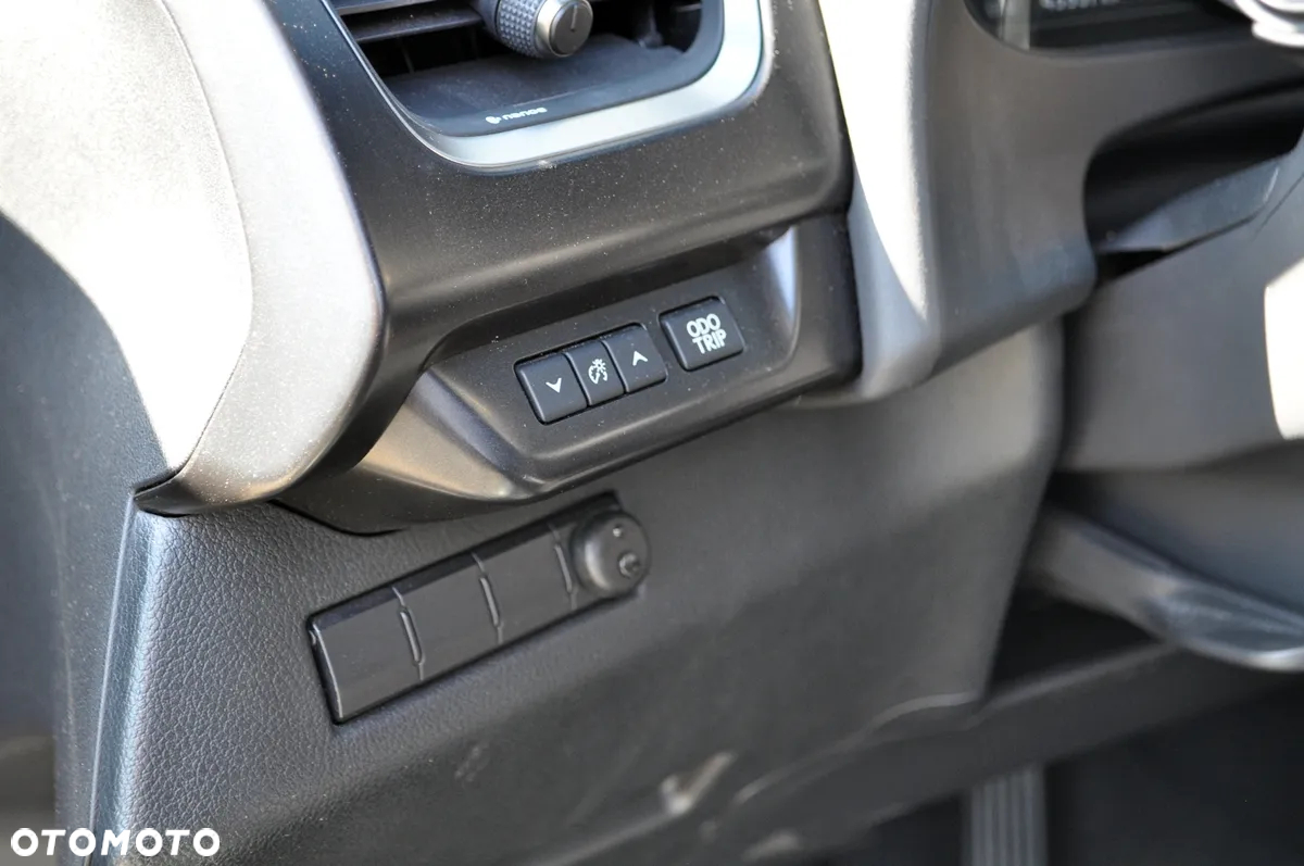 Lexus UX 250h GPF F Impression 2WD - 21