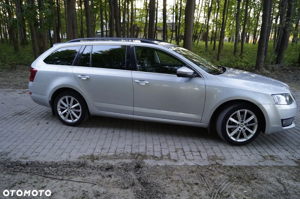 Skoda Octavia 2.0 TDI DSG Ambition - 3