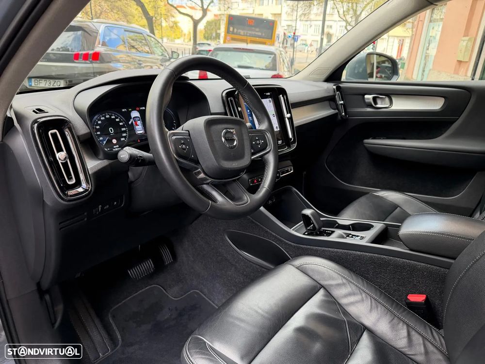 Volvo XC 40 T5 Recharge DKG Essential - 22