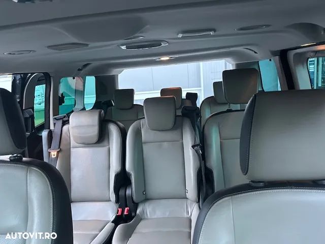 Ford Tourneo Custom 300 L2H1 VA Titanium - 24
