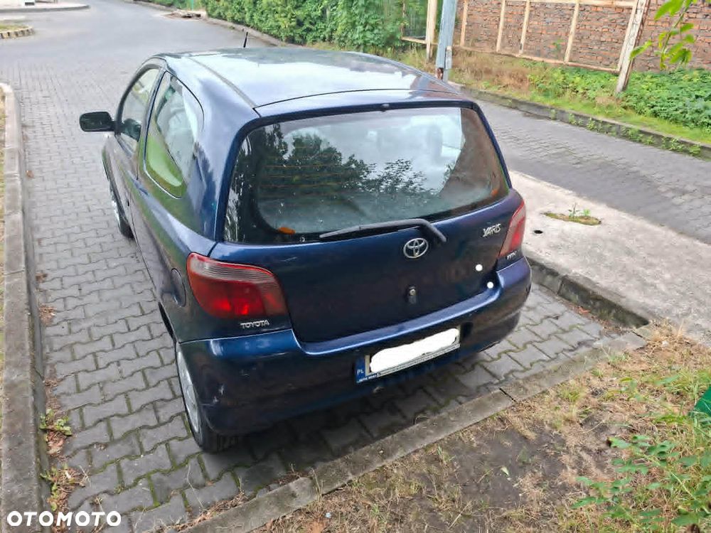 Toyota Yaris - 4