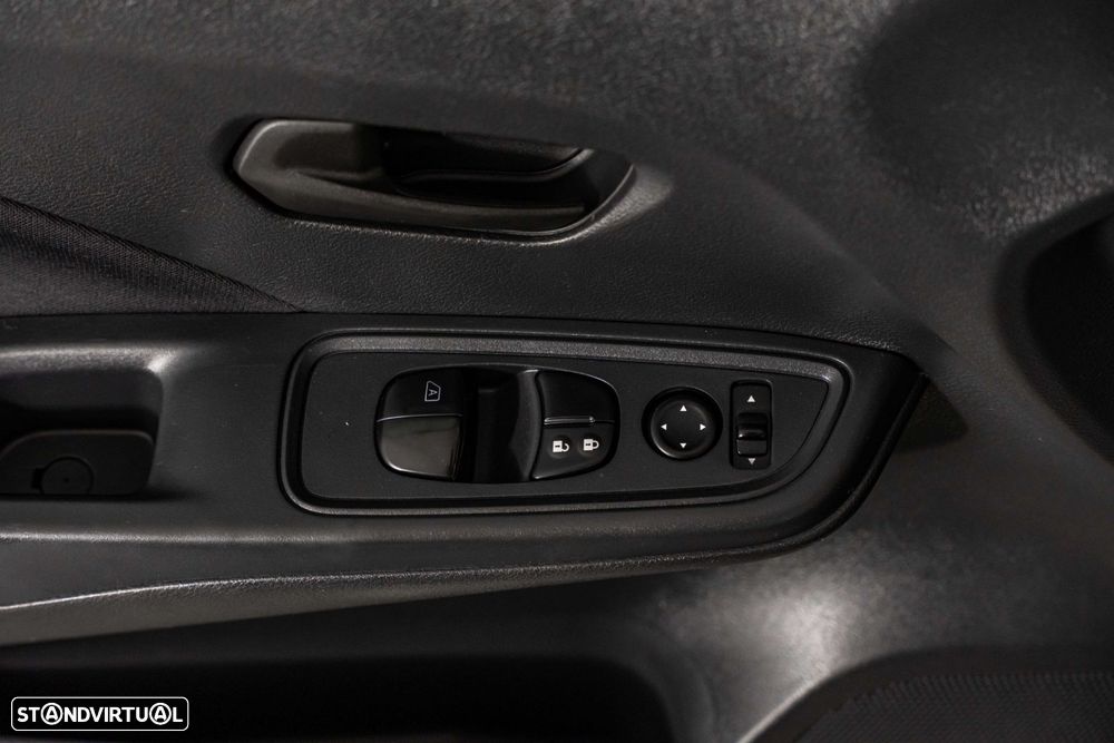 Nissan Micra 1.0 G Acenta - 18