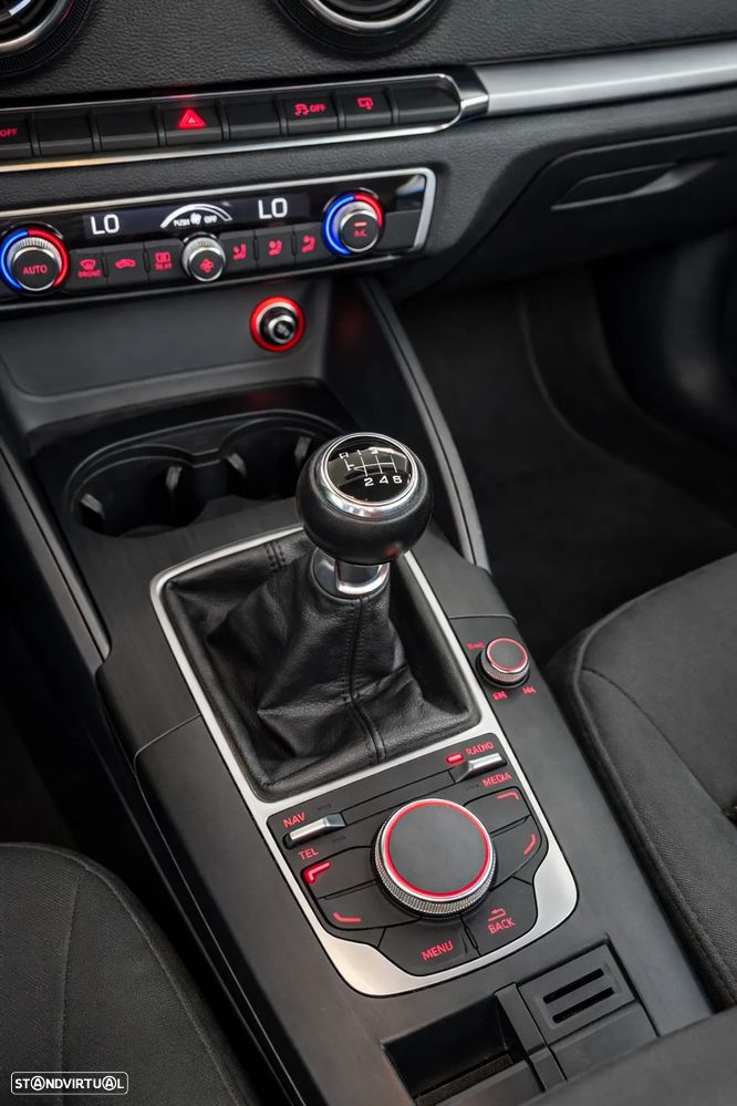 Audi A3 Sportback 1.6 TDI Attraction - 8